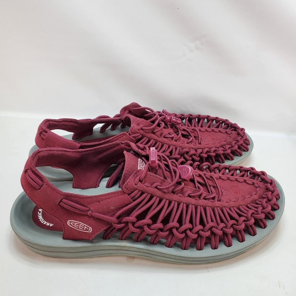 KEEN Uneek Sandals Women 11 Red Cord Bungee Lace Outdoor Gorpcore 1017046 Hiking - Picture 3 of 5